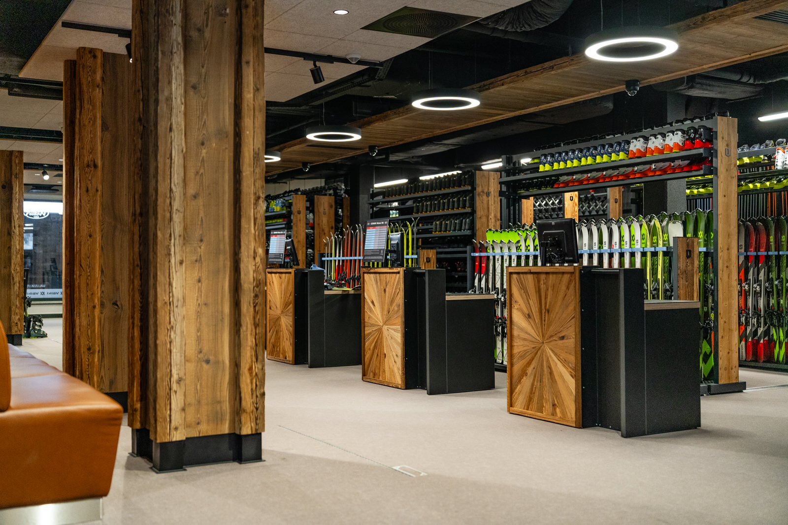 Wypożyczalnia sprzętu narciarskiego na Kotelnicy Białczańskiej